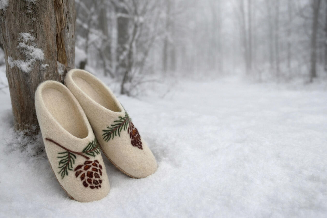 Winter Holly Sprigs Size 7.5-8.5